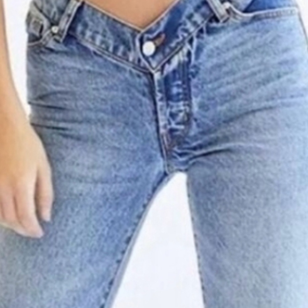 REVICE Women’s High Rise Classic Blue Jeans with a button fly V shaped